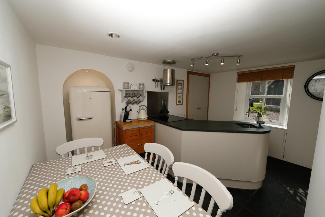 Unique 2 Bedroom Cottage In Fittie Aberdeen Exteriör bild